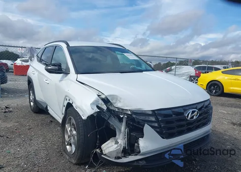 2022 Hyundai Tucson Sel z USA, uszkodzony, nr VIN 5NMJB3AE6NH002692